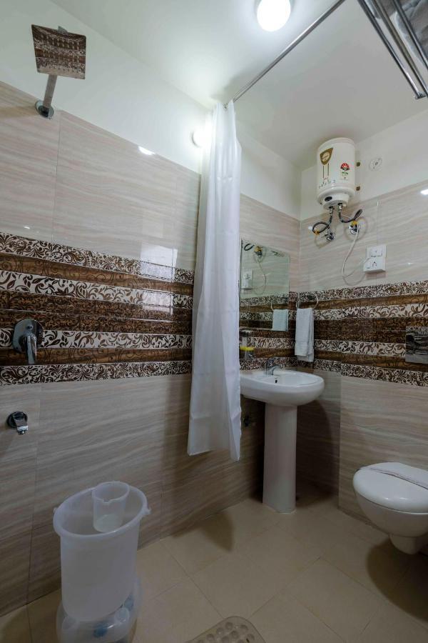 Hotel Istana Inn - A Luxury Stay Džajpur Exteriér fotografie